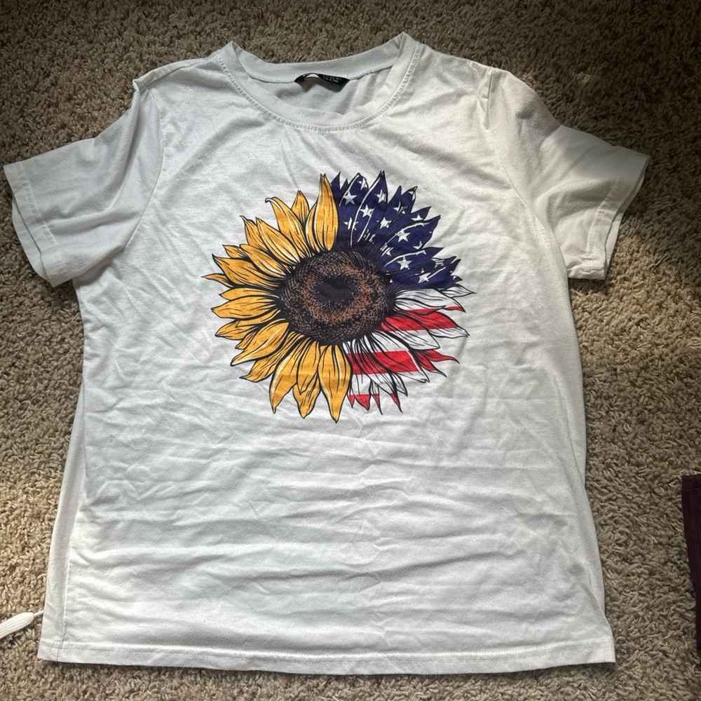 Sunflower American Flag Graphic T-Shirt